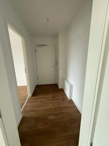 Nachmieter für 3 Zimmer Wohnung in Hellersdorf — photo 1